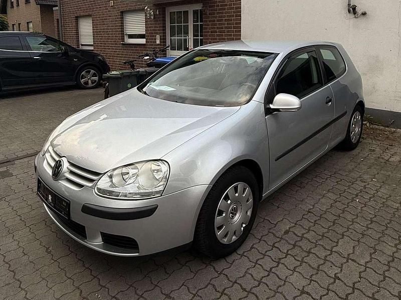 Gebraucht 2005 VW Golf IV Trendline Limousine | 2.800 € (Etwas zu teuer) - Bild 1/4