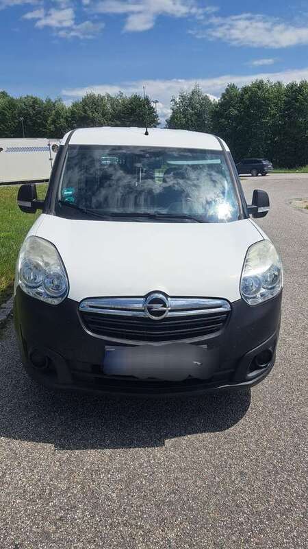 Weiß Gebraucht 2013 Opel Combo Van / Kleinbus | 7.490 € (Fairer Preis) - Bild 1/4