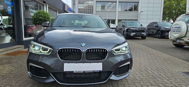 Grau Gebraucht 2015 BMW M135 Sport Line Kleinwagen | 20.900 € (Guter Preis) - Bild 1/4
