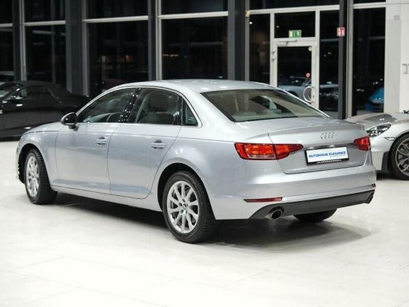 Second-hand Audi A4 Basis 190 CP (139 kW) 2016 Argintiu Berlinǎ