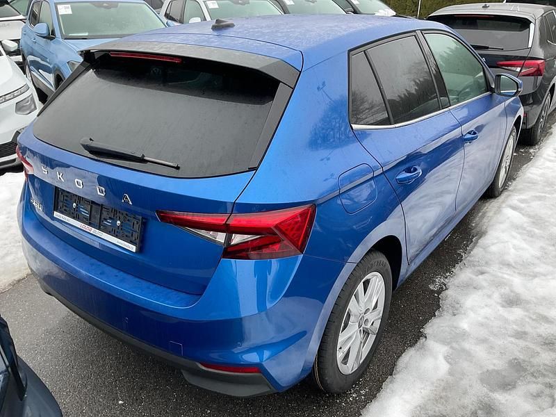 Neu Skoda Fabia Selection 116 PS (85 kW) 2025 Race blau metallic Kleinwagen