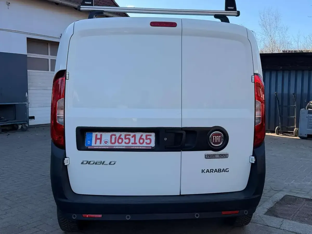 Usata Fiat Doblò 101 CV (74 kW) 2019 Bianco Monovolume