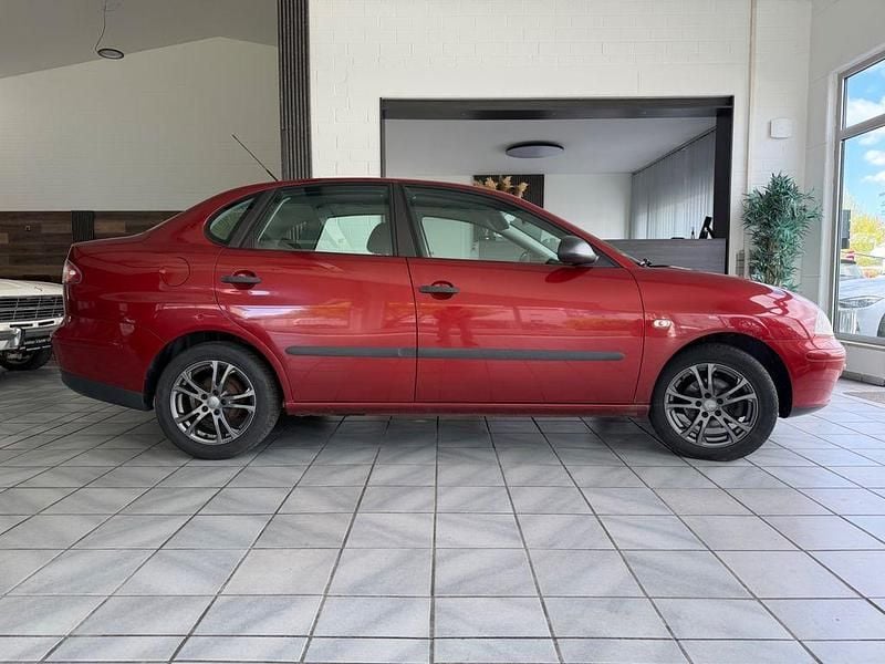 Second-hand Seat Cordoba Reference 80 CP (58 kW) 2009 Roșu Berlinǎ