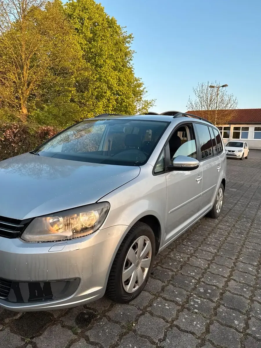 Gebraucht VW Touran 140 PS (102 kW) 2012 Silber Van / Kleinbus