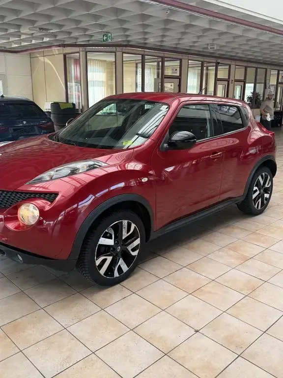 Gebraucht Nissan Juke 117 PS (86 kW) 2014 Rot SUV