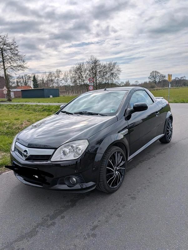 Gebraucht Opel Tigra 70 PS (51 kW) 2005 Schwarz Cabrio