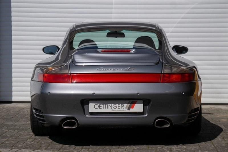 Grau Gebraucht 2002 Porsche 911 Carrera 4S Coupé | 48.996 € (Guter Preis) - Bild 1/4
