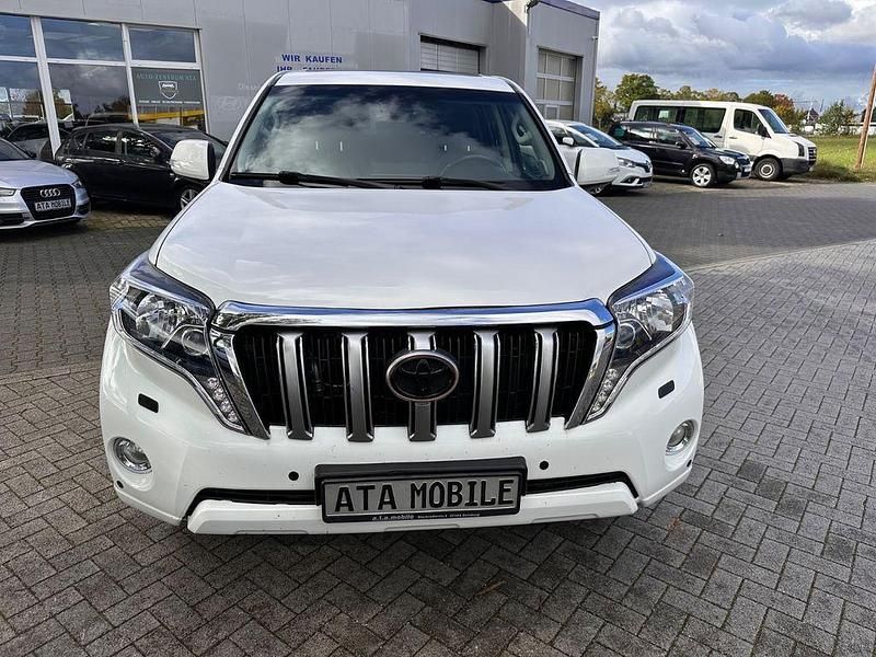 Gebraucht Toyota Land Cruiser Executive 177 PS (130 kW) 2016 Weiß SUV