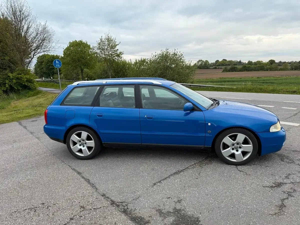 Occasion Audi A4 110 ch (80 kW) 1996 Bleue Break