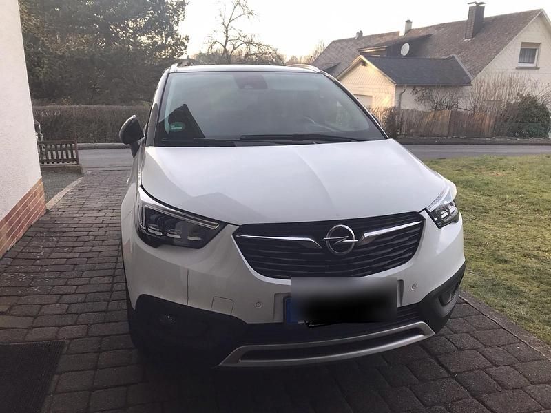 Weiß Gebraucht 2018 Opel Crossland X Ultimate SUV | 10.500 € (Fairer Preis) - Bild 1/4