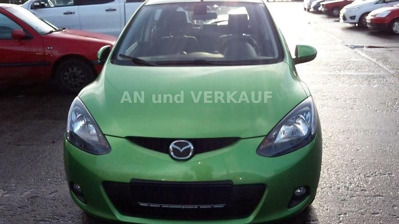 Gebraucht Mazda 2 86 PS (63 kW) 2008 Grün Kleinwagen