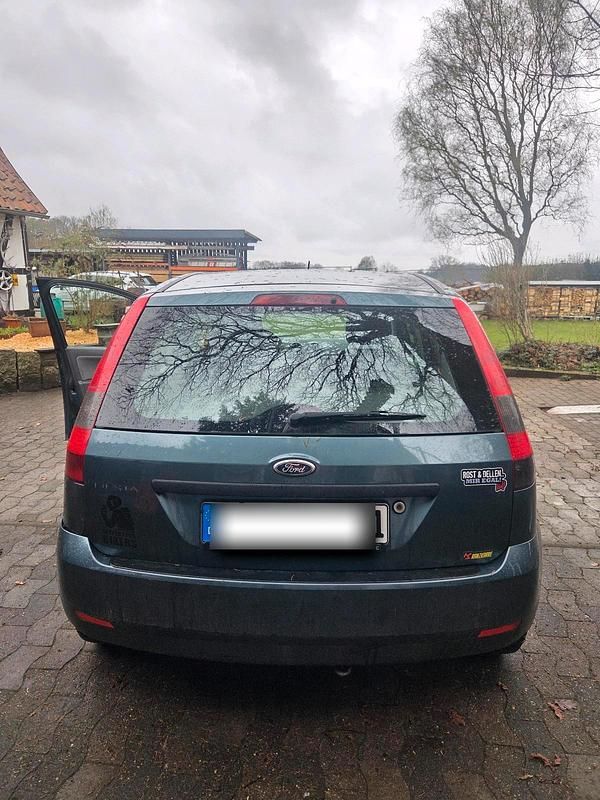 Gebraucht Ford Fiesta 80 PS (58 kW) 2002 Grün Kleinwagen