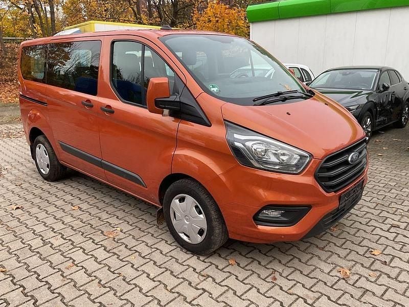 Orange Gebraucht 2021 Ford Transit Trend Kombi | 12.111 € - Bild 1/4