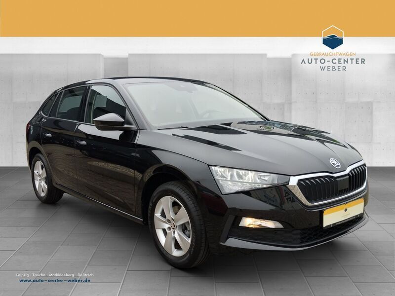 Blackmagic perleffekt Gebraucht 2023 Skoda Scala Cool Plus Kleinwagen | 18.280 € (Guter Preis) - Bild 1/4