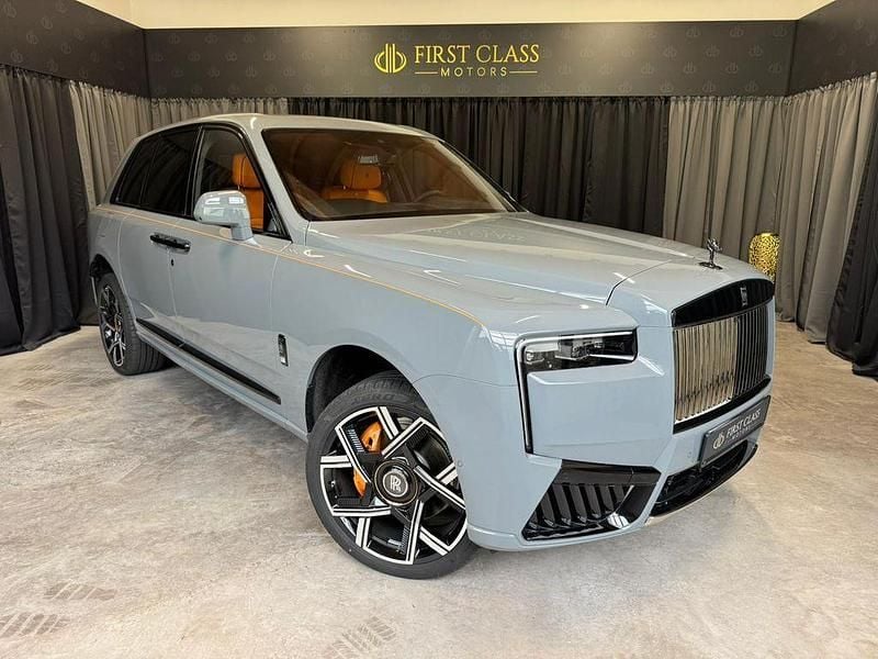Neu Rolls Royce Cullinan 600 PS (441 kW) 2025 Grau SUV