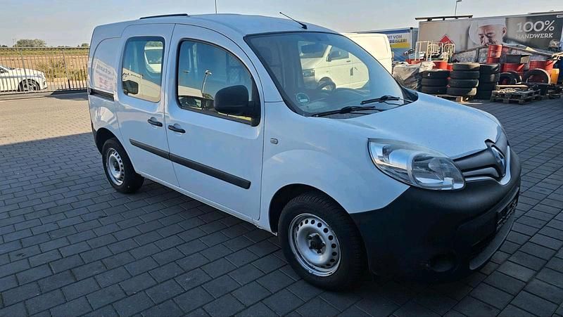 Weiß Gebraucht 2016 Renault Kangoo Van / Kleinbus | 6.500 € (Guter Preis) - Bild 1/4