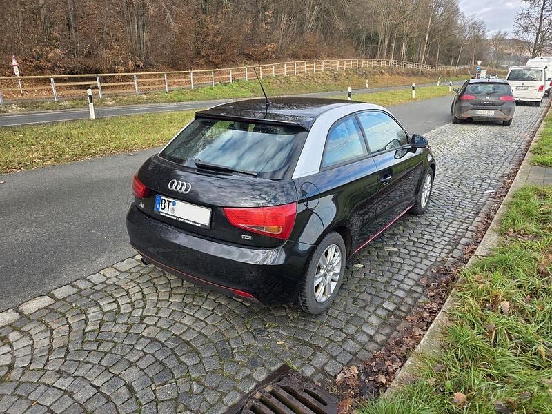 Gebraucht Audi A1 105 PS (77 kW) 2011 Schwarz Kleinwagen