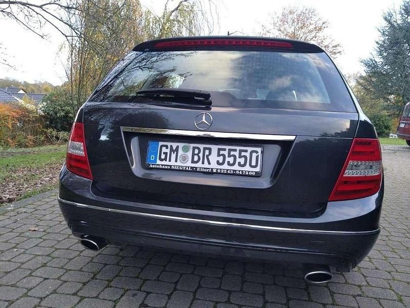 Gebraucht Mercedes C350 265 PS (194 kW) 2012 Schwarz Kombi