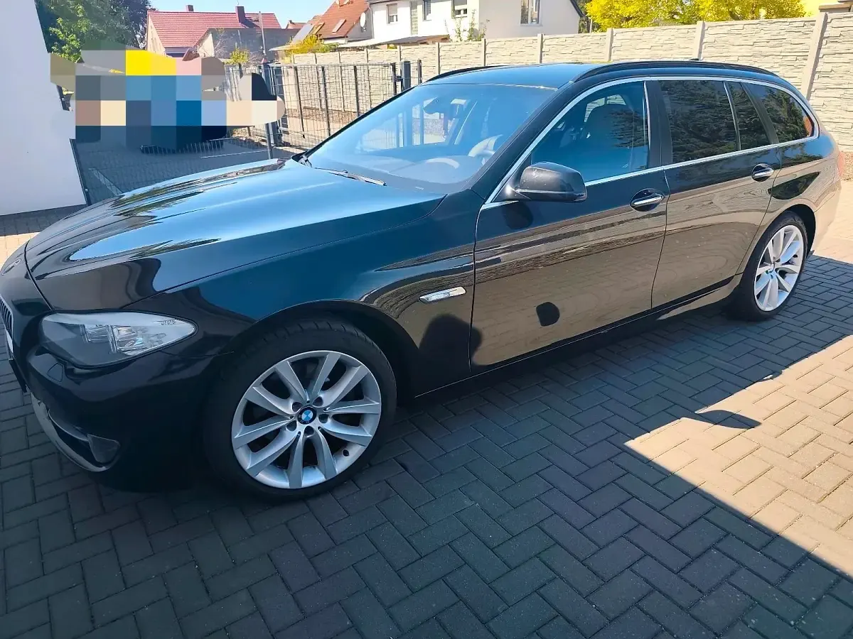Second-hand BMW 520 184 CP (135 kW) 2012 Negru Break