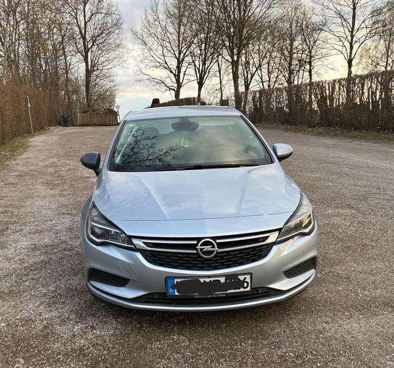 Gebraucht Opel Astra Edition 105 PS (77 kW) 2016 Kombi