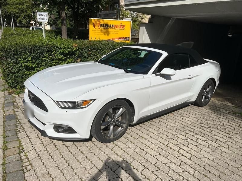 Gebraucht Ford Mustang 310 PS (228 kW) 2015 Weiß Cabrio