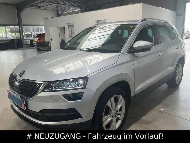 Grau Gebraucht 2020 Skoda Karoq Style SUV | 26.990 € (Fairer Preis) - Bild 1/4