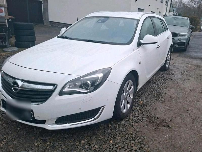 Gebraucht Opel Insignia 170 PS (125 kW) 2016 Weiß Kombi