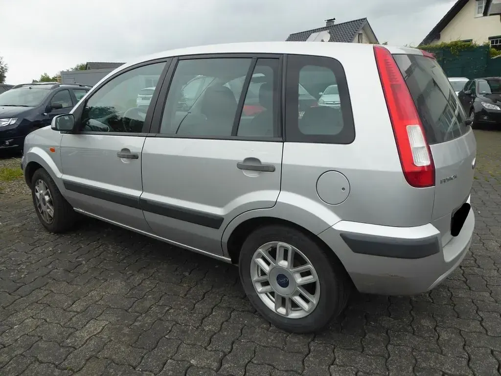 Gebraucht Ford Fusion Style 101 PS (74 kW) 2009 Silber Kleinwagen