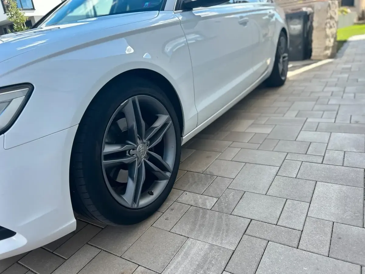 Gebraucht Audi A6 177 PS (130 kW) 2014 Weiß Kombi