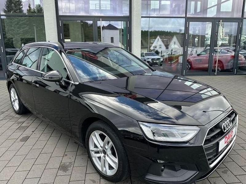 Gebraucht Audi A4 Basis 210 PS (154 kW) 2023 Schwarz Limousine