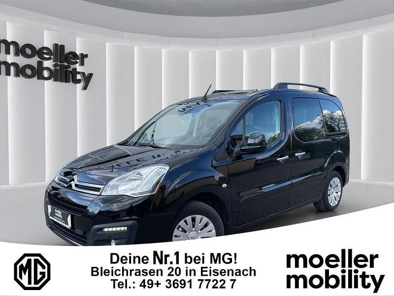 Schwarz Gebraucht 2016 Citroën Berlingo PureTech Van / Kleinbus | 11.849 € (Fairer Preis) - Bild 1/4