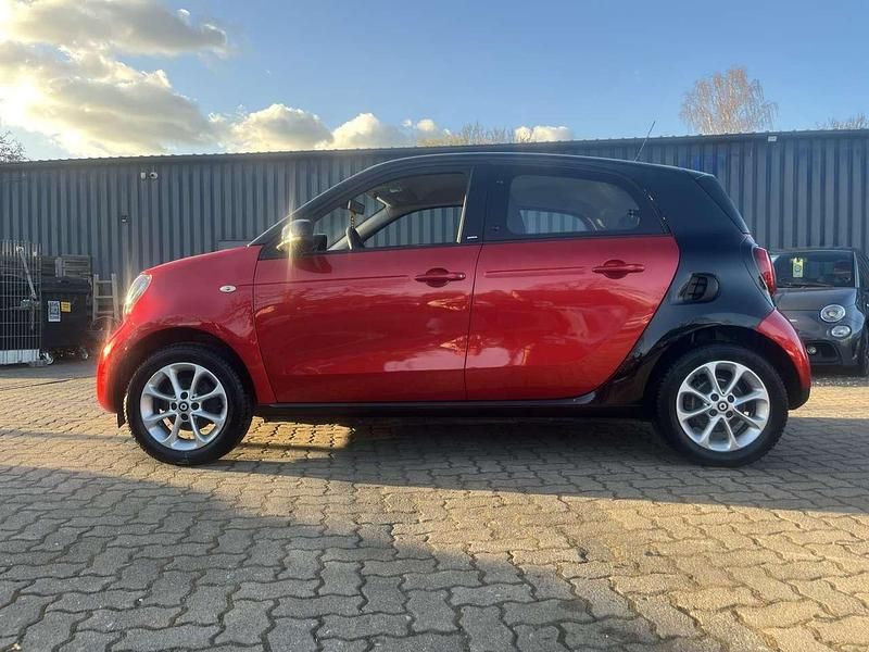 Second-hand Smart ForFour Passion 90 CP (66 kW) 2016 Roșu Hatchback