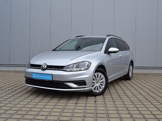 Gebraucht VW Golf VII Business 116 PS (85 kW) 2018 Silber (reflexsilber metallic) Kombi