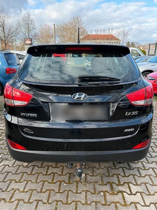 Gebraucht Hyundai ix35 163 PS (119 kW) 2012 Schwarz SUV