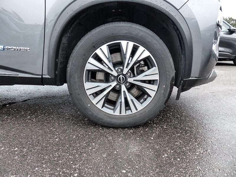 Gebraucht Nissan X-Trail Acenta 163 PS (119 kW) 2023 Grau SUV