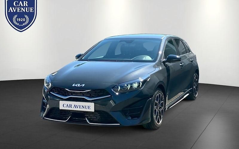 Grau Neu 2025 Kia Ceed GT-Line Kleinwagen | 28.990 € (Etwas zu teuer) - Bild 1/4