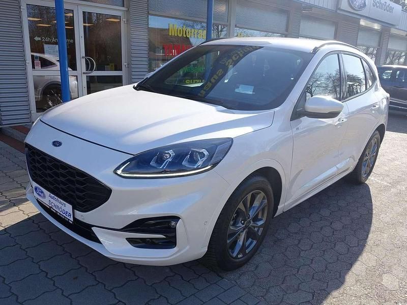 Gebraucht Ford Kuga ST-Line 150 PS (110 kW) 2023 Arktisweiss SUV