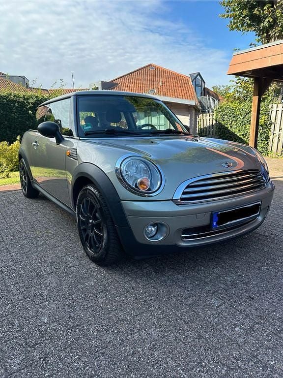 Beige Gebraucht 2010 Mini ONE Kleinwagen | 5.200 € (Fairer Preis) - Bild 1/4