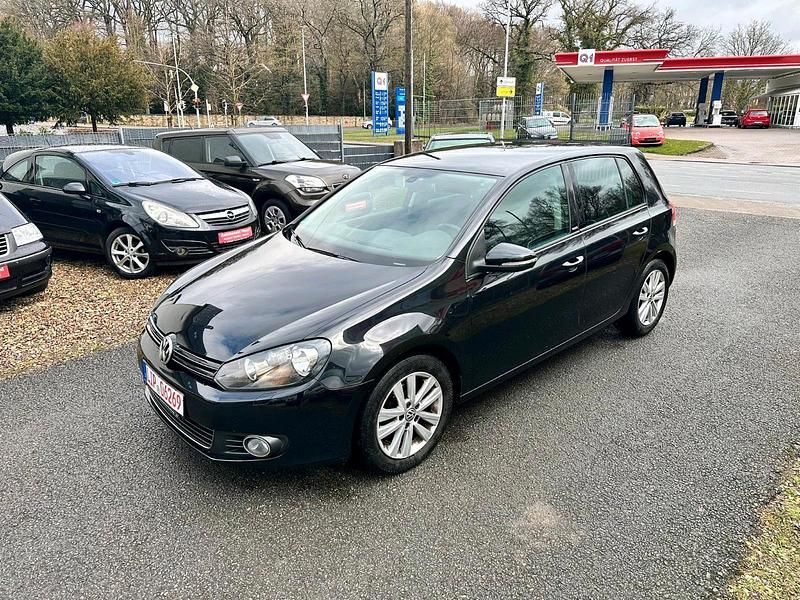Gebraucht VW Golf VI 105 PS (77 kW) 2011 Schwarz Kleinwagen