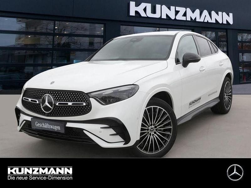 Gebraucht Mercedes GLC300 AMG 269 PS (197 kW) 2025 Polarweiss Coupé