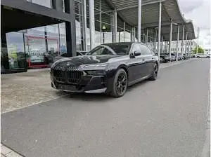 Gebraucht BMW 740 286 PS (210 kW) 2025 Schwarz Limousine