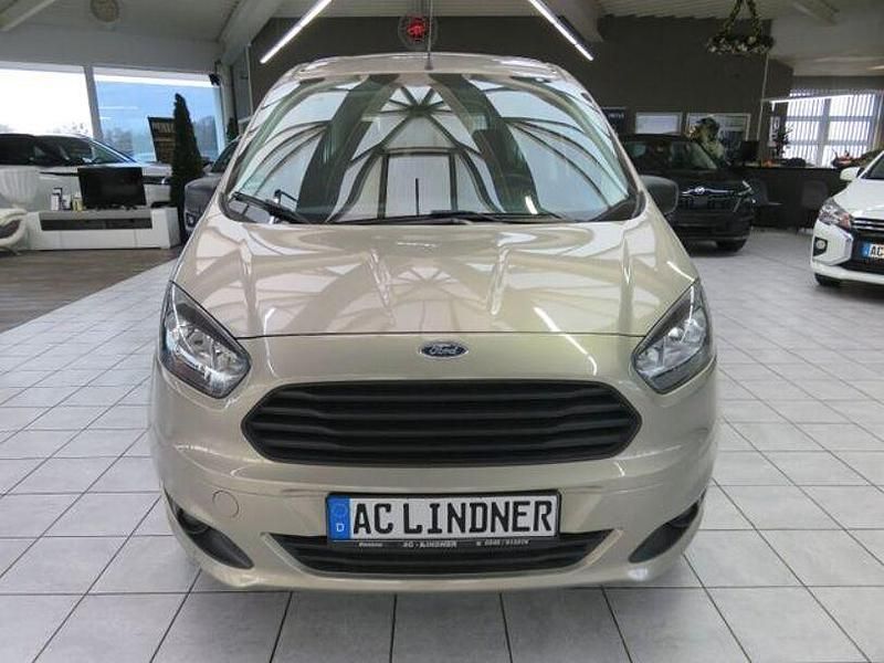 Gebraucht Ford Tourneo Courier Ambiente 115 PS (84 kW) 2016 Silber Van / Kleinbus
