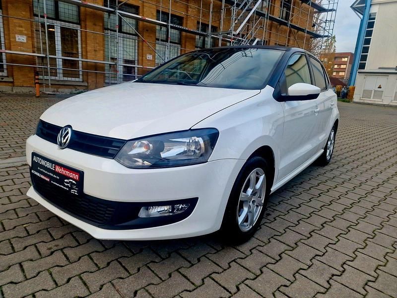 Weiß Gebraucht 2013 VW Polo Trendline Kleinwagen | 6.990 € (Fairer Preis) - Bild 1/4