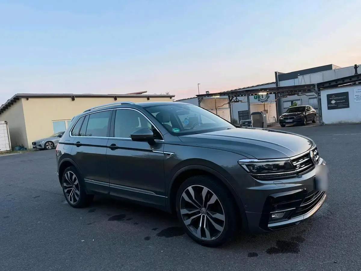 Gebraucht VW Tiguan R-line 239 PS (175 kW) 2018 Grau SUV