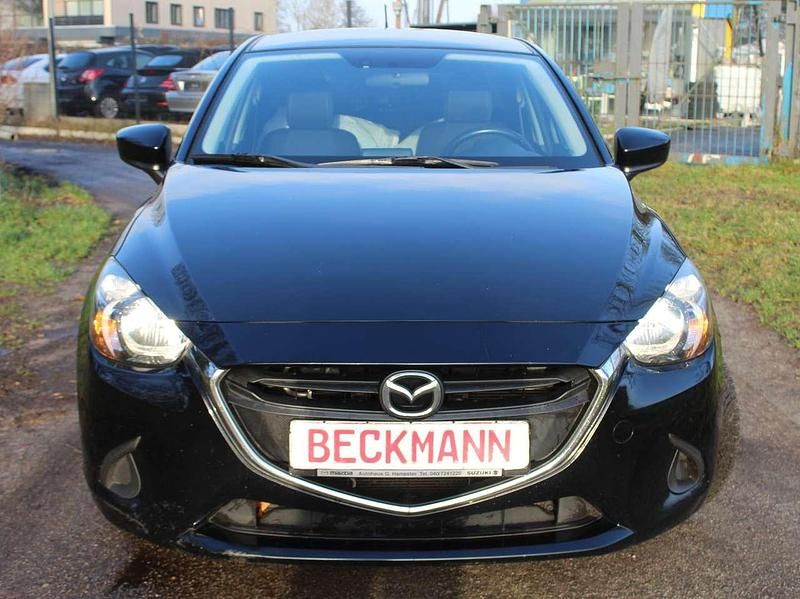 Gebraucht Mazda 2 Center-Line 105 PS (77 kW) 2017 Onyxschwarz metallic Kleinwagen