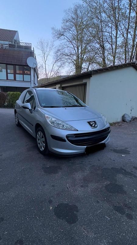 Gebraucht Peugeot 207 88 PS (64 kW) 2006 Silber Kleinwagen