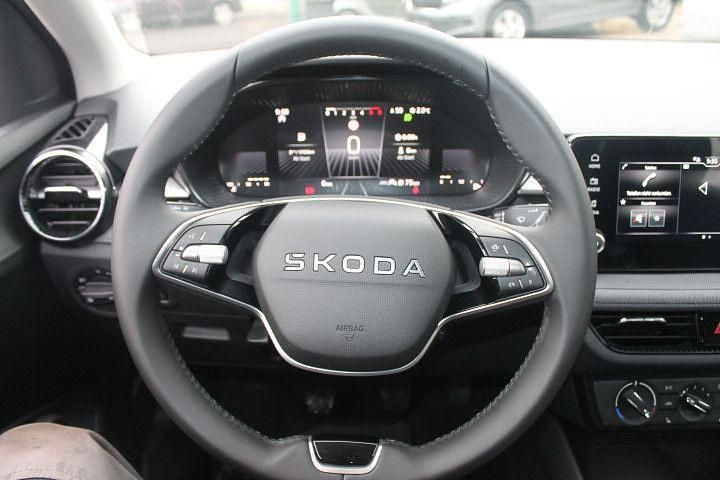 Neu Skoda Kamiq 150 PS (110 kW) 2025 Grau SUV