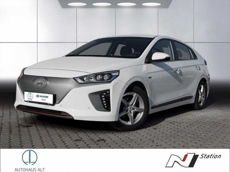 Weiß Gebraucht 2018 Hyundai Ioniq Premium Kleinwagen | 15.980 € (Etwas zu teuer) - Bild 1/4