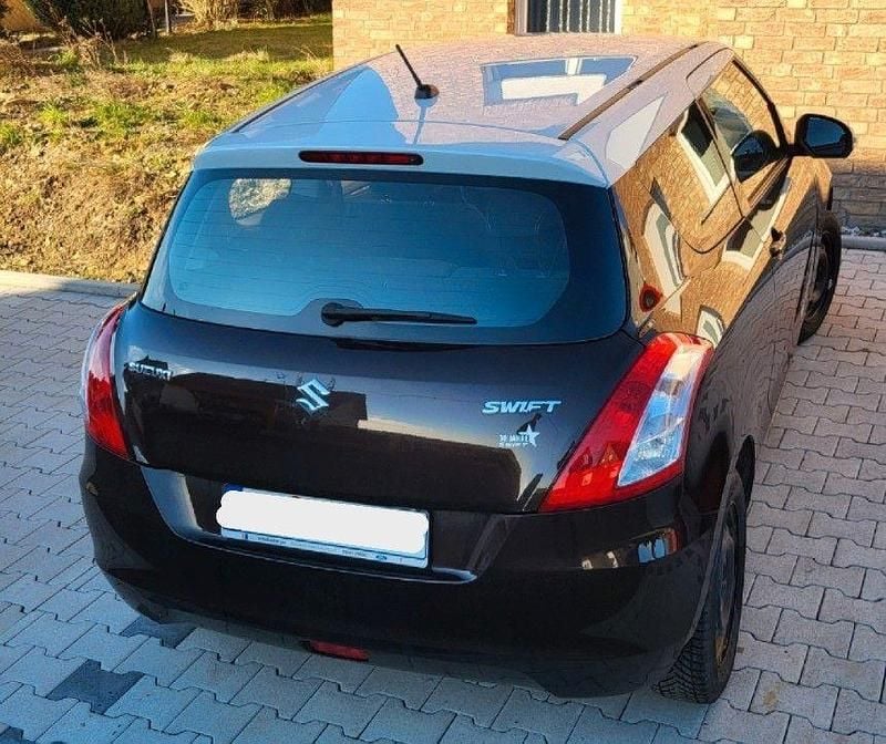 Gebraucht Suzuki Swift 94 PS (69 kW) 2014 Braun Kleinwagen