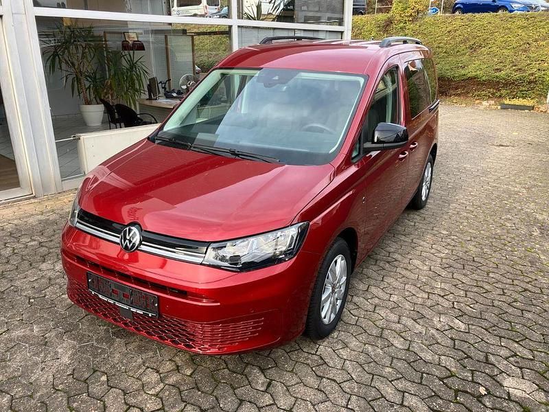 Rot Gebraucht 2024 VW Caddy Life Van / Kleinbus | 29.790 € (Etwas zu teuer) - Bild 1/4